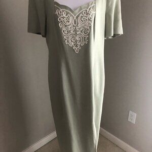 womans used vintage dress